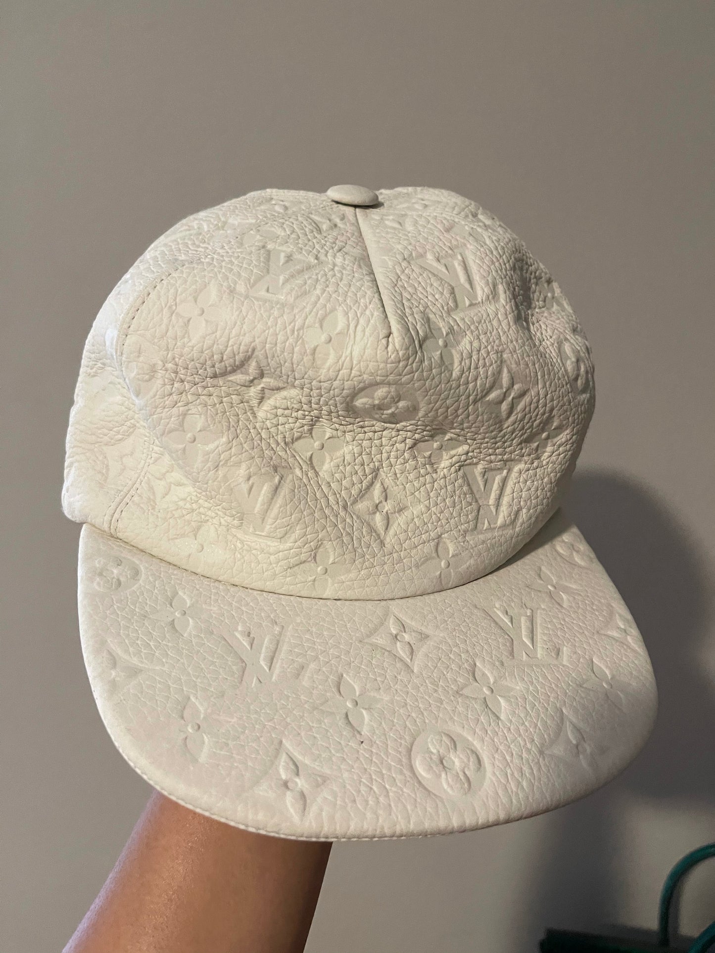 LV BASEBALL CAP